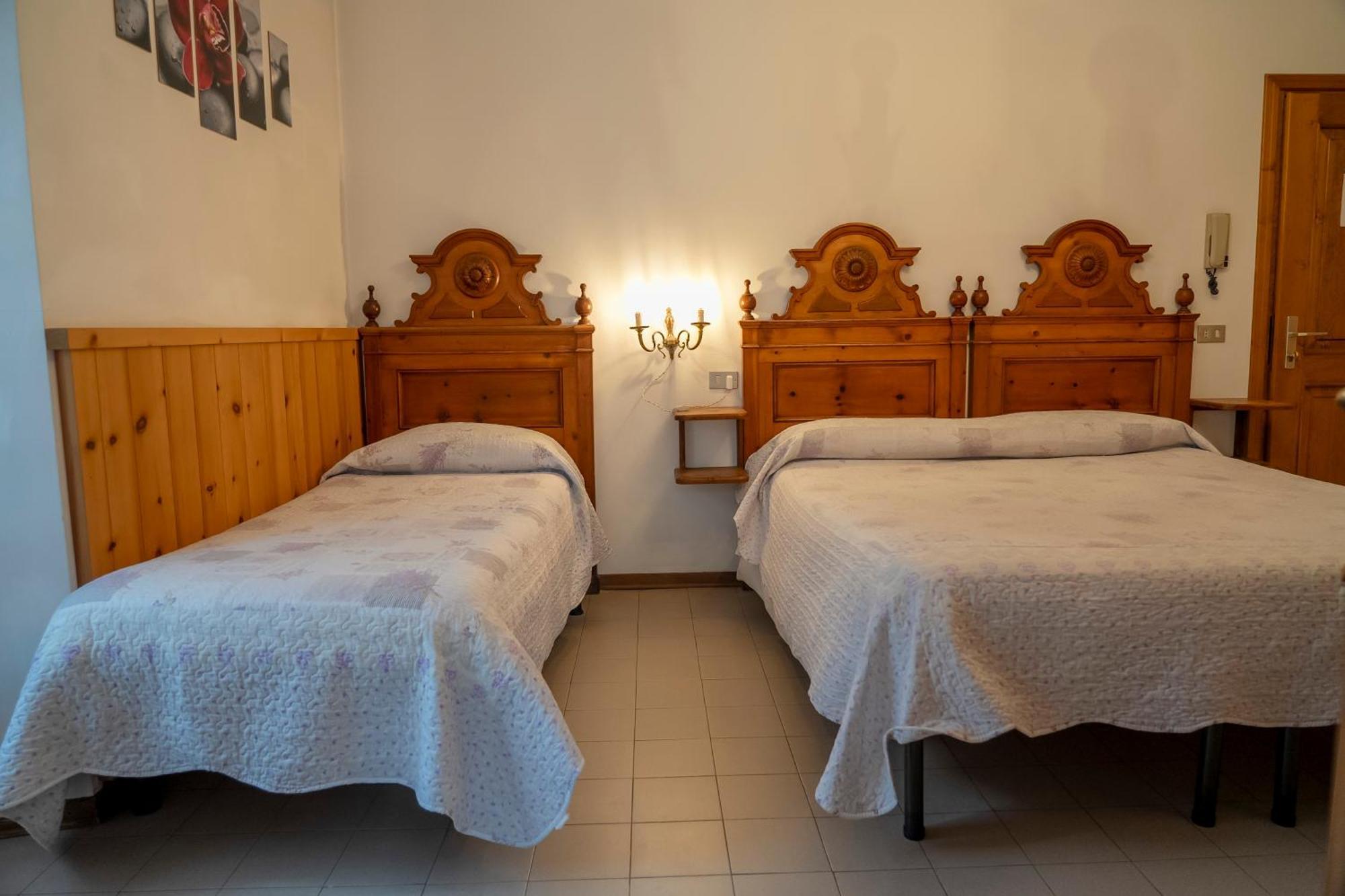Dreibettzimmer
